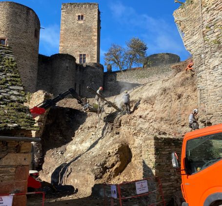 Travaux Château de Belcastel